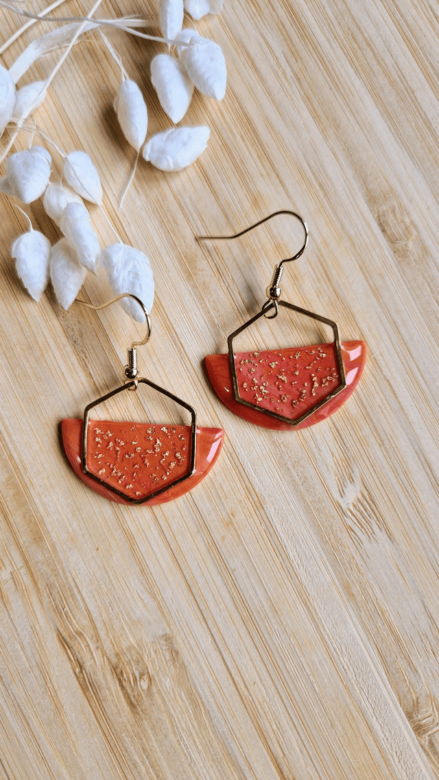 Douce Mandarine - Boucles d'oreilles en pâte polymère et résine. 