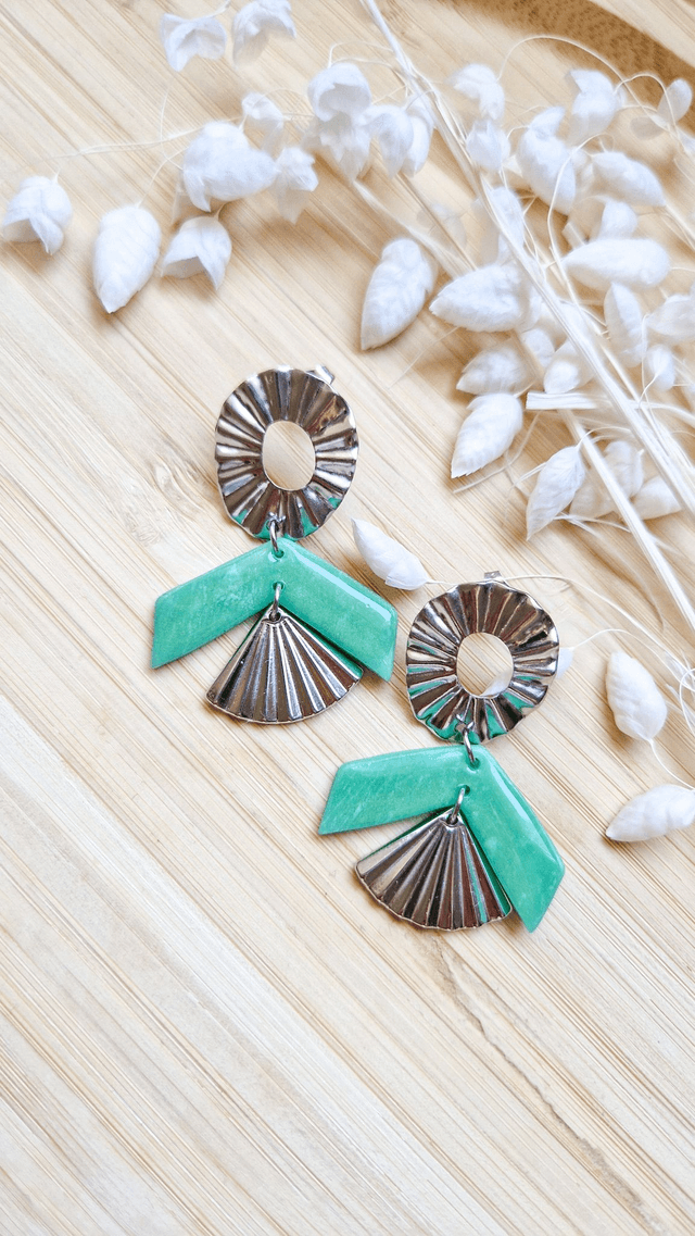 Calypso - Boucles d'oreilles en pâte polymère et résine. 