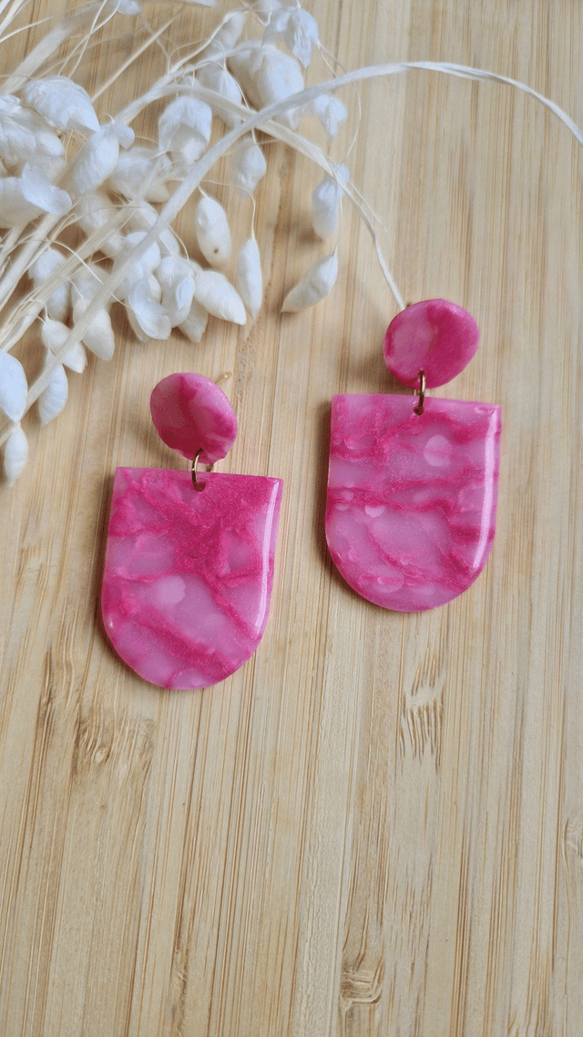 Jardin de Roses - Boucles d'oreilles en pâte polymère et résine. 